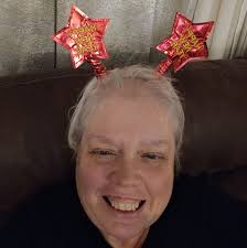 bit.ly/3FXzpkZ A Pennsylvania woman learned she purchased a winning $2.5  million lottery ticket, only to realize she left it in a donated jacket.