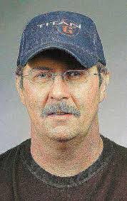 Larry Curry's Instagram, Twitter & Facebook