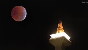 Berita tentang adanya gerhana bulan selalu. Waktu Dan Tempat Terjadinya Gerhana Bulan Total Terlama Abad Ini Merdeka Com