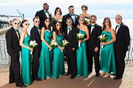 Black And Teal Wedding Dresses Our Featured Wedding Knows How To Go Terrifically Teal Teal Wedding Wedding Court Featured Wedding