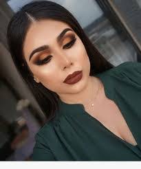 Luz Florez's Instagram, Twitter & Facebook