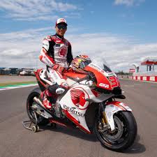 Terrible accidente el japonés takaaki nakagami voló de su honda en el inicio de la segunda tanda de ensayos previos. Pin On Motos