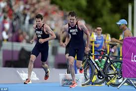 Former world champion mola pulled away from serrat seoane and mcelroy into third but too far back to challenge the leading duo. Alistair And Jonny Brownlee To Compete In Leeds Next Summer As Itu World Triathlon Series Comes To Yorkshire Daily Mail Online
