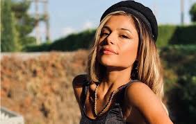 Survivor το survivor, το αγαπημένο παιχνίδι επιβίωσης είναι πάλι στον σκαϊ ανανεωμένο, εμπλουτισμένο, ανατρεπτικό και με παίκτες έτοιμους να ριχτούν στον στίβο μάχης. Eley8eria Eley8erioy Survivor Dierreyse Fwtografia Ths Apo Ton Agio Dominiko