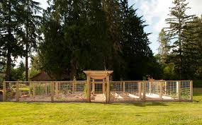 Arms has used his to keep deer—not to mention, rabbits, squirrels and goats—out for the last three years. Critter Resistant Vegetable Garden Plans Le Jardinet