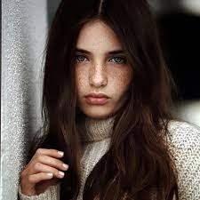 Instagram Black Hair Green Eyes Black Hair And Freckles Brown Hair And Freckles