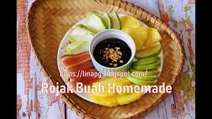 For more information and source, see on this link : Cara Mudah Buat Kuah Rojak Buah Yang Sedap Resepi Sengkuang Calit Resepi Rojak Petis Youtube