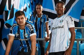 Check spelling or type a new query. Gremio Lanca Uniformes E Tem Camisa Branca Listrada Para 2020 Veja Fotos E Detalhes Gremio Ge