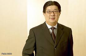 Visit portal.iocbc.com/hstetf or call your tr to find out more. Na Wu Beng Menjadi Ceo Wing Hang Bank Hongkong Berita Moneter Dan Keuangan