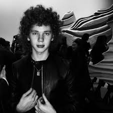 Listen to francesco yates by francesco yates on deezer. Pin On Fancesco Yates