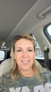 Carla Goff's Instagram, Twitter & Facebook