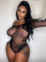 Nigerian Amazon – Lady Leak