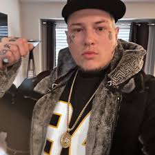 Cory Dee's Instagram, Twitter & Facebook