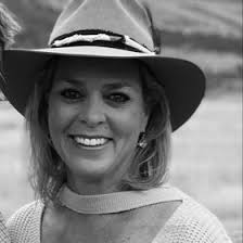 Jennifer Moses Hart (jennjmoses)