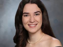 Mandeville High School Class of 2022 steps up and out