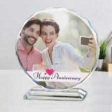 Here are some of the exclusive gifts for parents anniversary that you can get for your folks you can get an anniversary album engraved for your parents. Personalized Anniversary Crystal Photo Stand Gift Send Home And Living Gifts Online M11046759 Igp Com