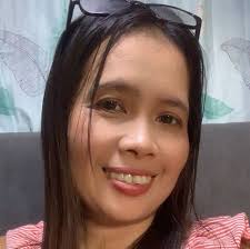 MakeItGreat and treat yourself this Pay Day! Magpadeliver with no delivery  charge ng Pizza Hut's Hot Deals with Supreme Flavors and get 2 Family Pan  Pizzas for only PHP 499! Call 911-1111