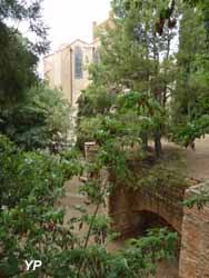 Bastion Saint Jacques Et Jardin De La Miranda Perpignan