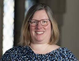 Kathy Pitt's Instagram, Twitter & Facebook