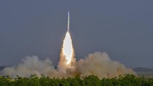 Chinesische rakete stürzt unkontrolliert in. Startups Schiessen Ins All Chinas Heimliche Raumfahrt Revolution N Tv De