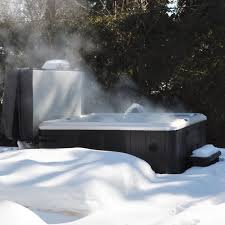 Um Die Betriebskosten Auch Im Winter Gering Zu Halten Ist Es Sinnvoll Sich Fur Einen Whirlpool Mit Guter I Whirlpool Whirlpool Garten Lichttherapie