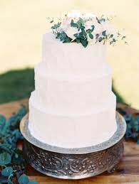 Small white wedding cake with flowers. 25 Timeless Yet Trendy All White Wedding Cakes Weddingomania