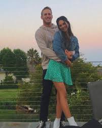 Goff was recruited by a number of college programs and received scholarship offers from boise state. Quick Celeb Facts Jared Goff Facts Age Girlfriend Net Worth College