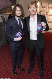 When daniel radcliffe first showed up at an event in december sporting a new bob, we were pretty shocked. Daniel Radcliffe And Rupert Grint Win Gongs At What Sonstage Awards Rupert Grint Daniel Radcliffe Rupert