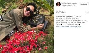 Padahal, ziarah kubur dapat dilakukan kapan saja dan tidak terikat dengan waktu tertentu. Kata Kata Ziarah Kubur Ayah