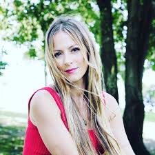 Depois de ter estado uns dias a passear pela andaluzia, em espanha, joana amaral dias rumou agora ao algarve, onde está a desfrutar de um período de férias com toda a família. Joana Amaral Dias Joanamaraldias Nitter