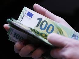 TS Luna Fuego transforms the game in her sensational 4K XXX video