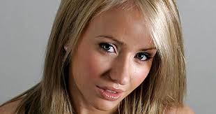 At the age of 35 years, sammy winward weight not available right now. Emmerdale Star Sammy Winward To Quit Soap After 13 Years Daily Record