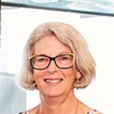 Lynn Berry's Instagram, Twitter & Facebook