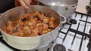 Chivo, una delicia culinaria que espanta a muchos. Como Cocinar Chivo Al Estilo Dominicano Como Hacer Carne De Chivo Guisada Cocinando Chivo Criollo Youtube