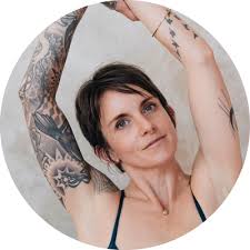 Tailor Your Vinyasa Practice — with Austin Barry — Thrive