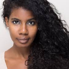 Interview met Helena Fox over Steeds verder weg