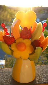 Pin By Sofia 36 On So True Fruit Arrangements Healthy Gift Edible Arrangements