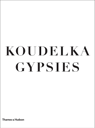 Drawn to their nomadic lifestyle and dramatic faces, as well as their rituals and customs, koudelka set off every summer, carrying a rucksack . Koudelka Gypsies Koudelka Josef Guy Will Amazon De Bucher
