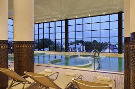 Hotels Et Chambres D Hotes Avec Piscine Interieure A Moins De 2h De Paris