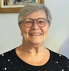 Anne Luck's Instagram, Twitter & Facebook