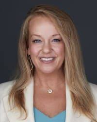 Shannon Strong's Instagram, Twitter & Facebook