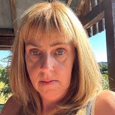 Evening all, looking for a cabin with hot tub for a 3 night break. 14th  June