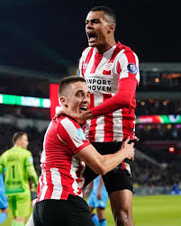 Wir durchsuchen das internet und finden das passendste angebot für dich Psv Team Of The Month Eredivisie Cody Gakpo Facebook