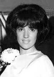 Nadine Andersen's Instagram, Twitter & Facebook