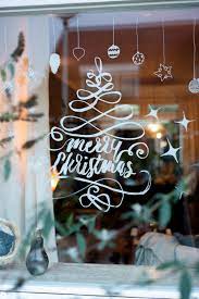 Fensterbilder weihnachten vorlagen.noch gibt es wenige kostenlose vorlagen für weihnachtlichen weihnachtliches fensterbild mit kreidestift gemalt.chalk snowflakes clipart: 9 Tipps Fur Fensterbilder Mit Kreidemarkern