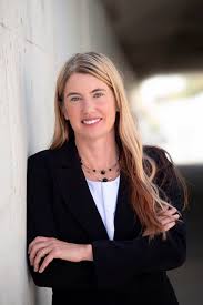 Bildergebnis für Jessica Dickinson