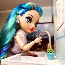 So these are Lori doll accessories but they look so good in the Rainbowhigh  kitchen. ✨🥰🍳 : r/RainbowHigh