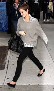 Your hair gets to be well layered for your bob to radiate. 30 Cute Outfits That Go With Short Hair Dressing Style Ideas