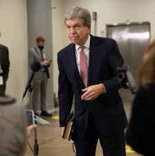 Images of roy blunt arrested 2021. Ibxxnzcdnvvdzm