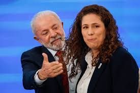Lula regulamenta reembolso-creche e redução de jornada para terceirizados do serviço público